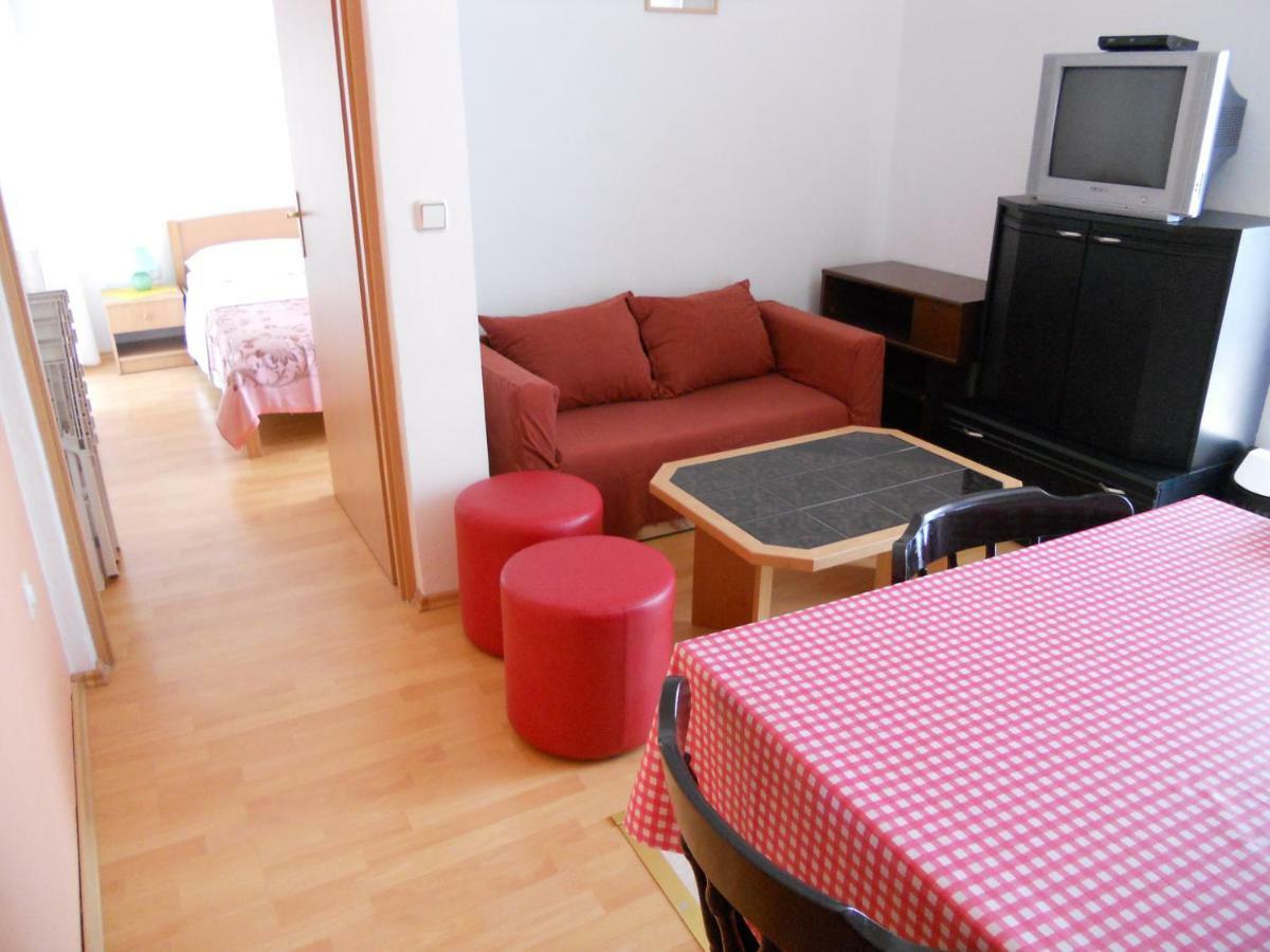 Apartments Violeta Betina  Bagian luar foto