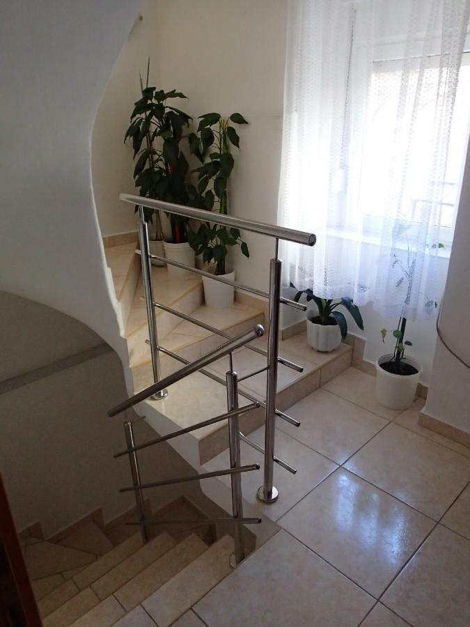 Apartments Violeta Betina  Bagian luar foto
